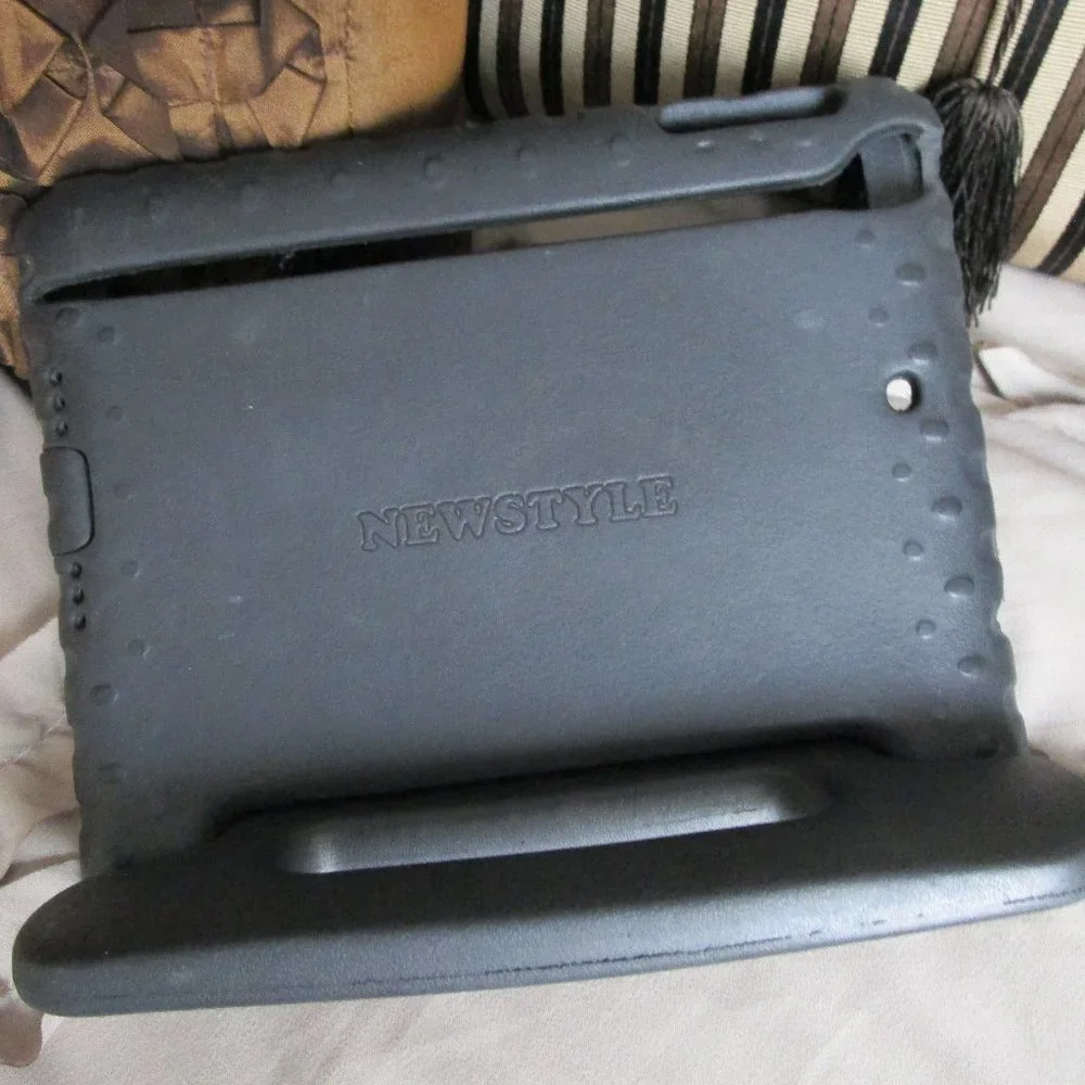 lot of three tablet cases